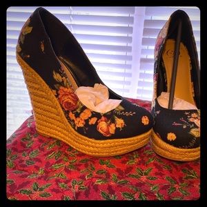 Black Rose Color Heels